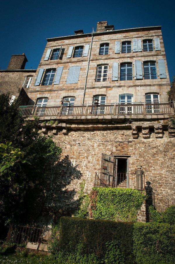 Mercier De Montigny - Les Chambres Du Beffroi - Spa Et Massage Fougères エクステリア 写真