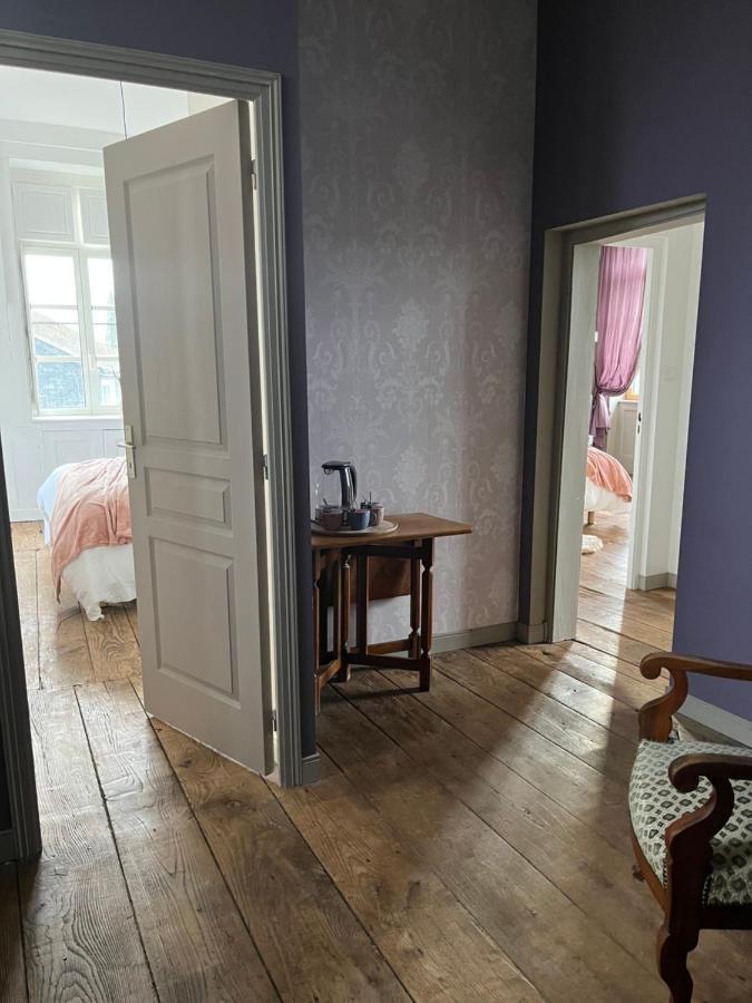 Mercier De Montigny - Les Chambres Du Beffroi - Spa Et Massage Fougères エクステリア 写真