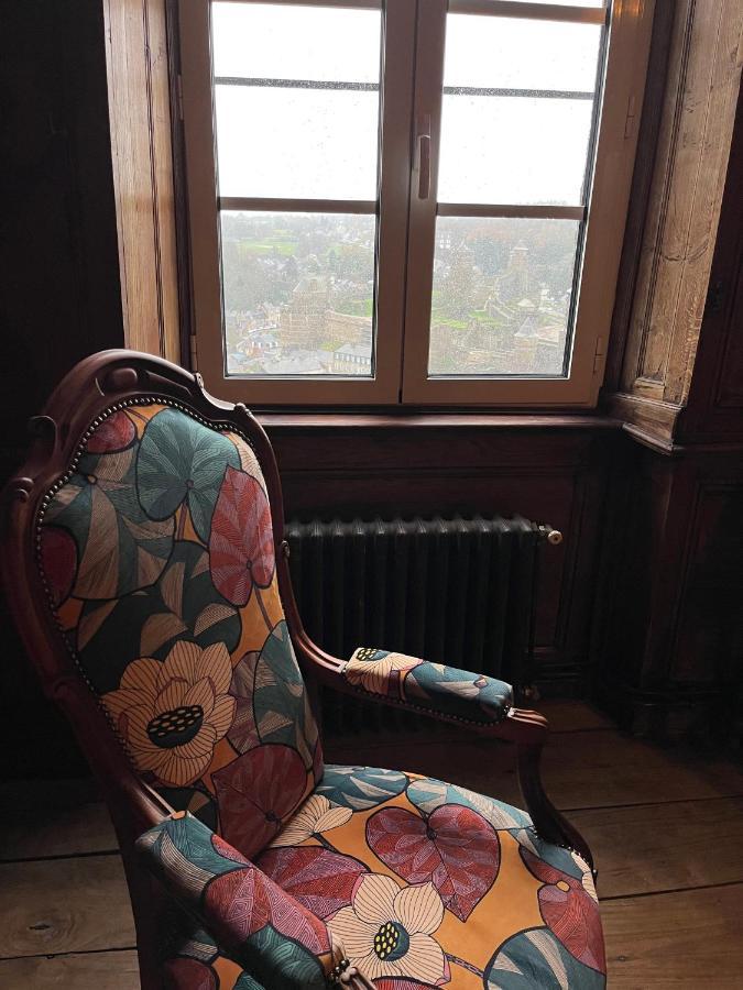 Mercier De Montigny - Les Chambres Du Beffroi - Spa Et Massage Fougères エクステリア 写真