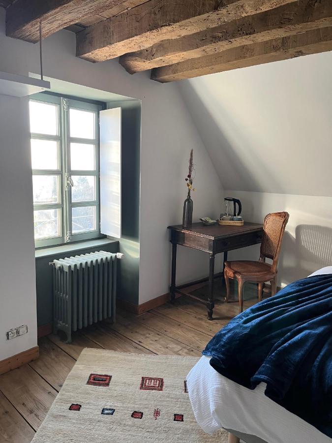 Mercier De Montigny - Les Chambres Du Beffroi - Spa Et Massage Fougères エクステリア 写真